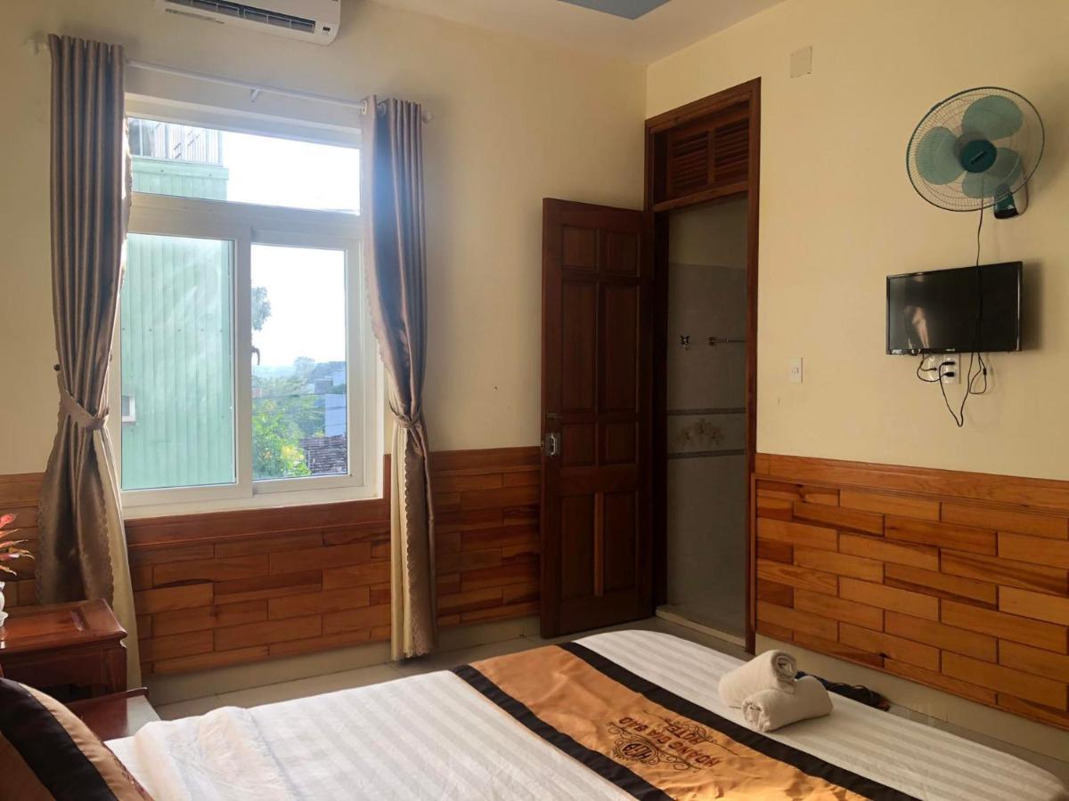 Hoang Gia Bao Hotel Kon Tum Экстерьер фото